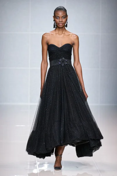 Look 70